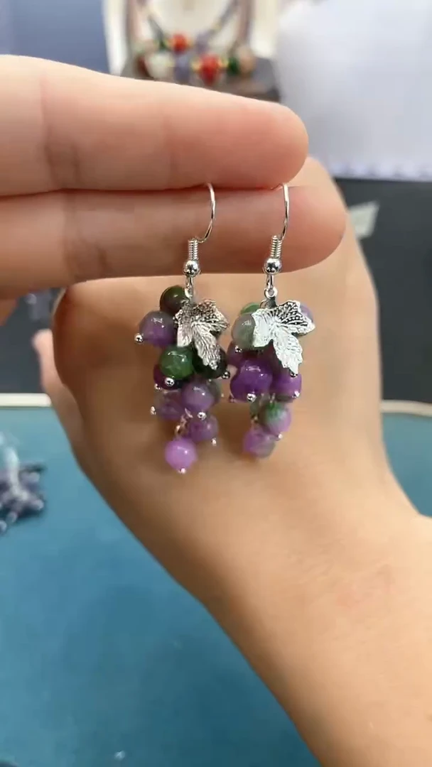 翡翠银S925镶嵌耳饰春彩葡萄
