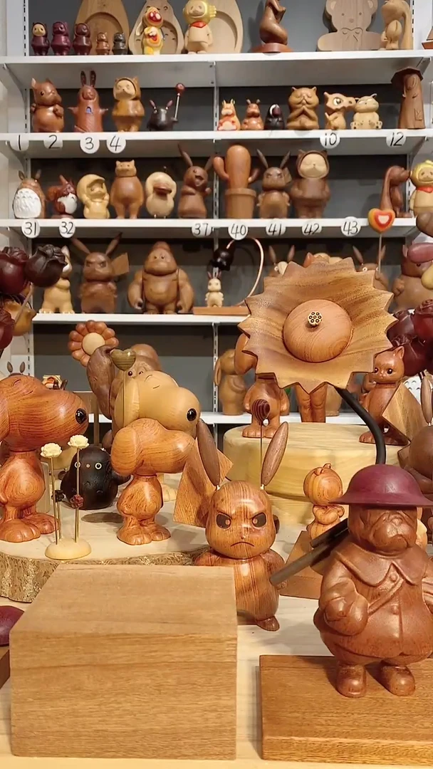 【闪购商品】木木雕摆件可爱卡通