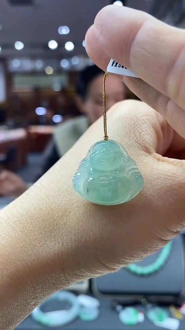 颈饰未镶嵌翡翠佛公