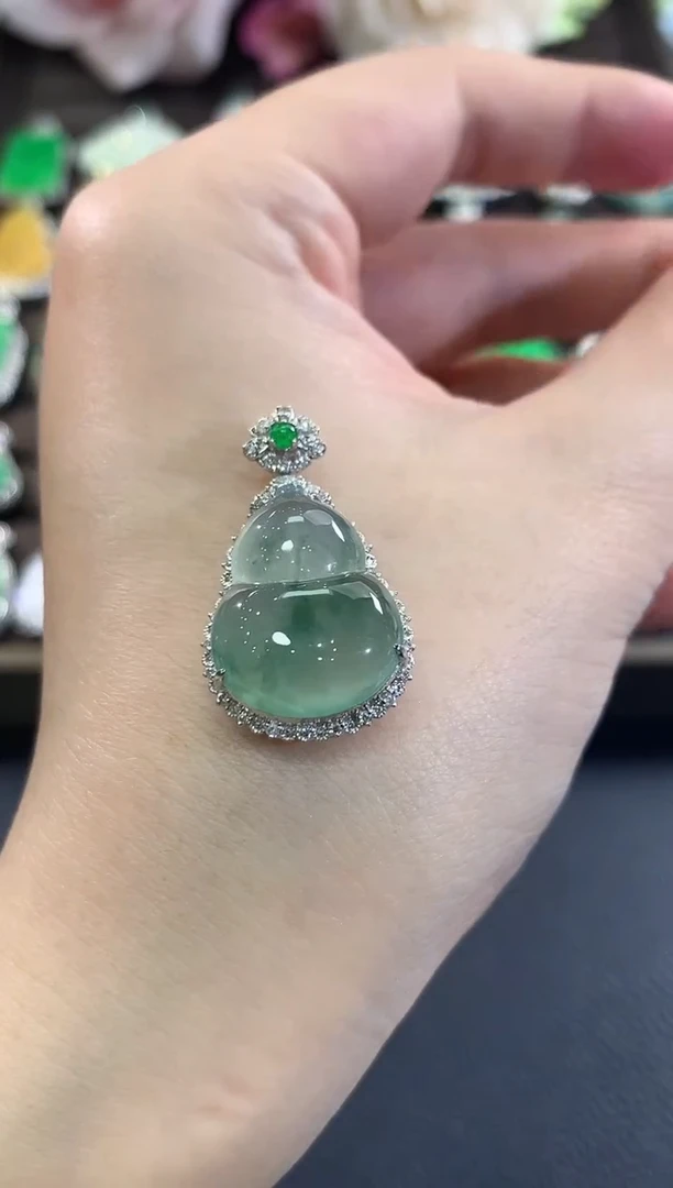 吊坠(不含链)18K金镶嵌翡翠w27