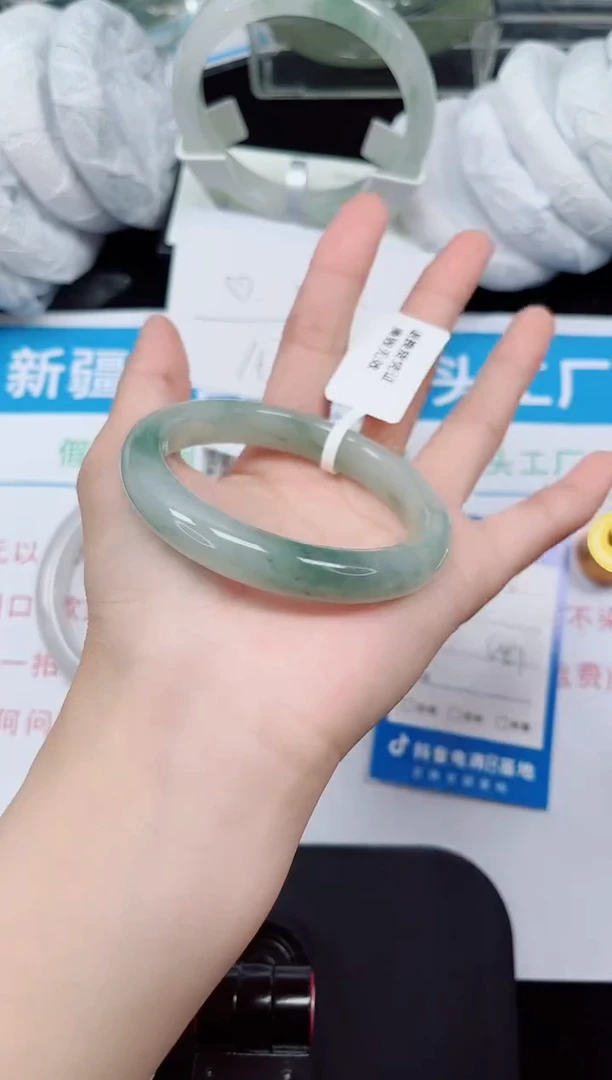 未镶嵌手镯石英质玉105-54/55