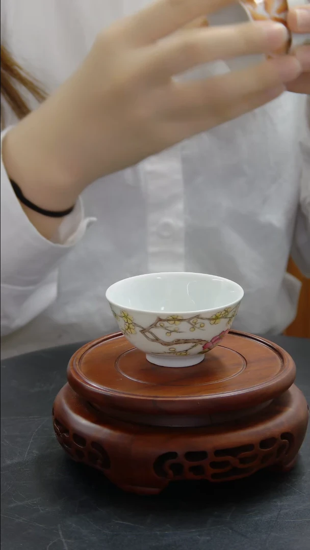 杯粉彩花卉纹杯#1031#