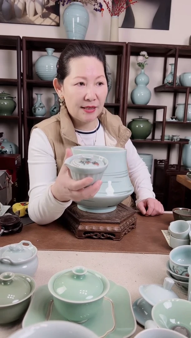 杯微瑕 釉中彩 手抓画 （山茶花）