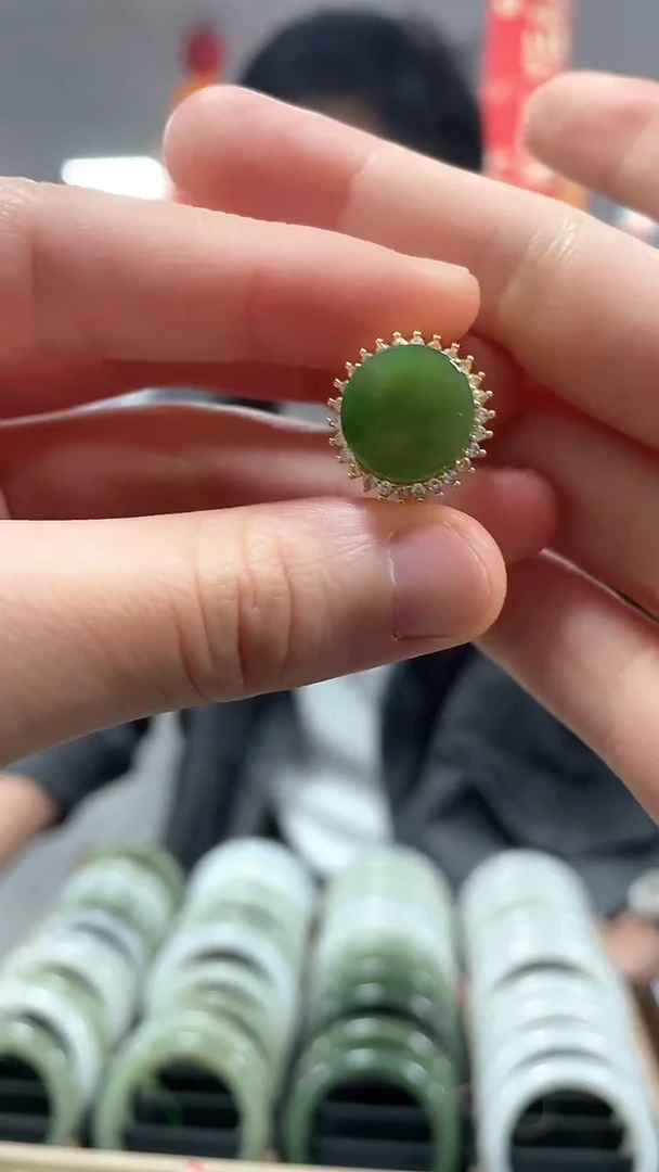 【闪购商品】和田玉戒指银S925镶嵌碧玉戒指一件