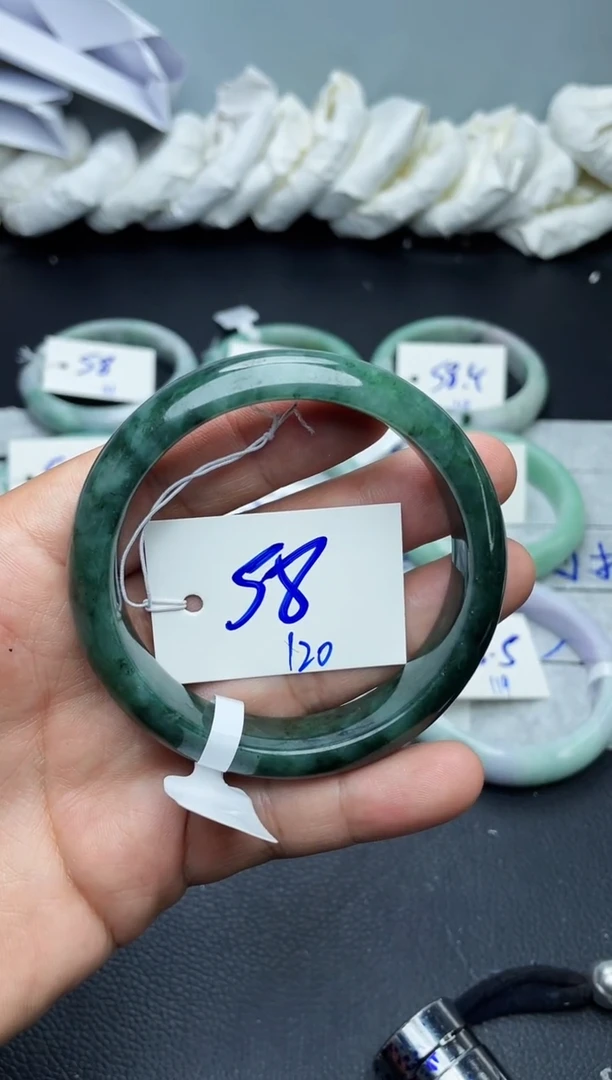 未镶嵌手镯翡翠120