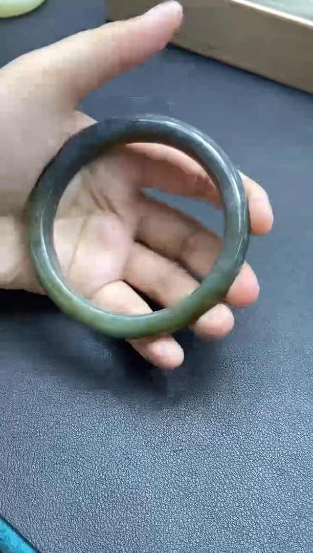 未镶嵌手镯和田玉天然和田玉56