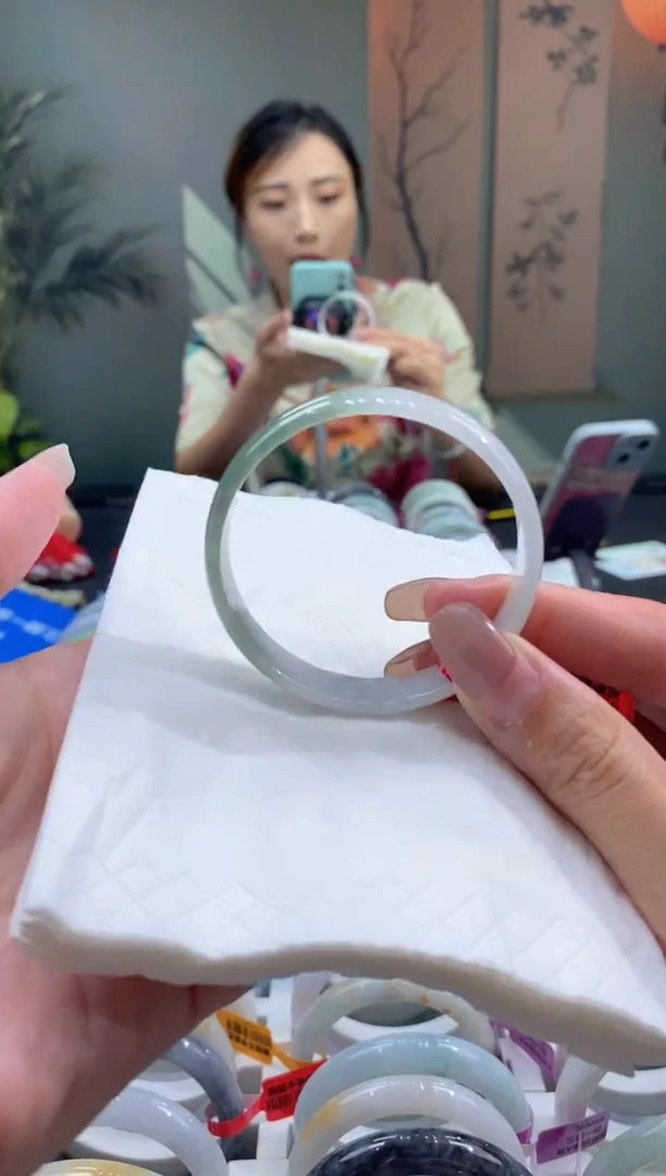 未镶嵌手镯翡翠000089521