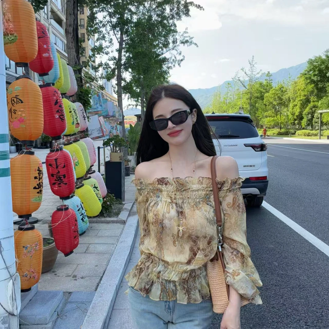 夏季复古时尚小女人花色漏肩上衣 (现货) 碎花性感法式印花漏肩