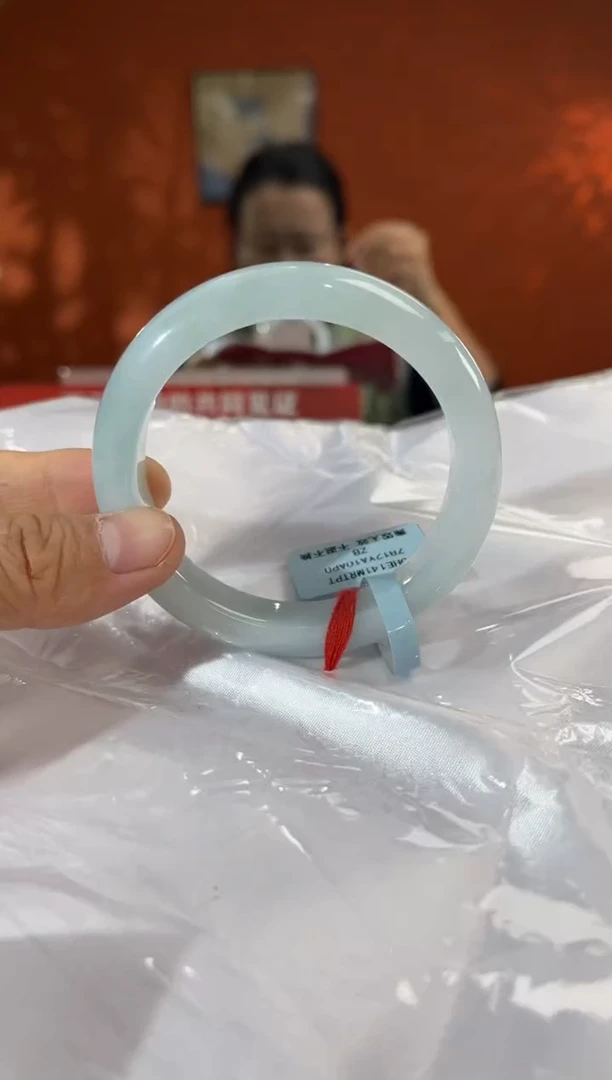 未镶嵌手镯翡翠        圈口54