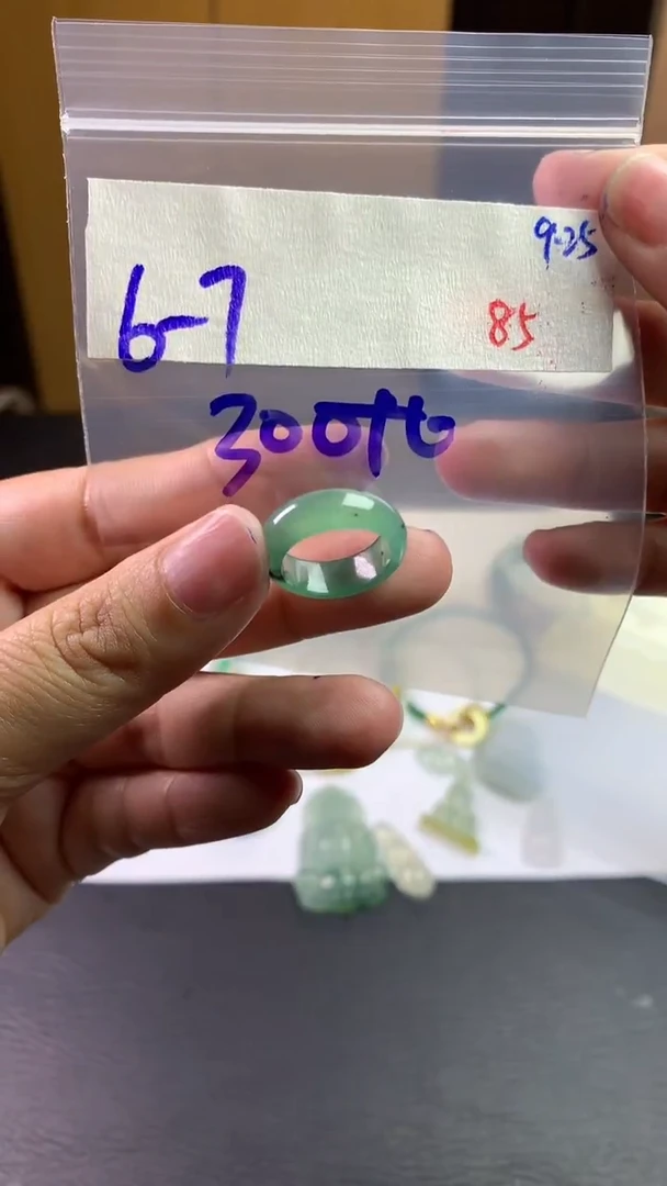 未镶嵌定制翡翠毛货需精细抛光拍一发一