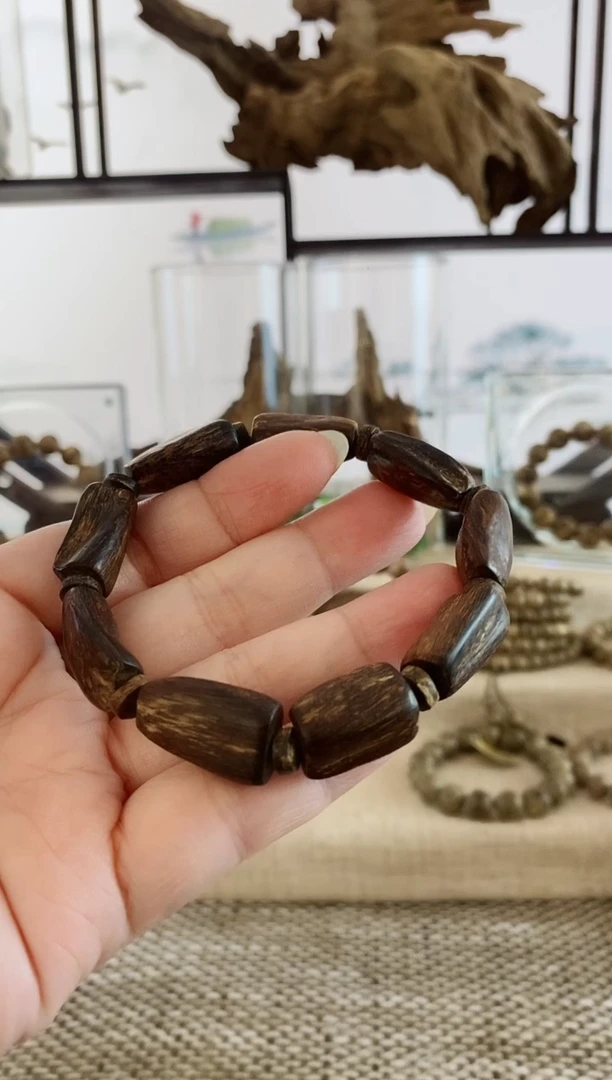 手串沉香疯**的正区文莱老黑棋沉水随形单圈