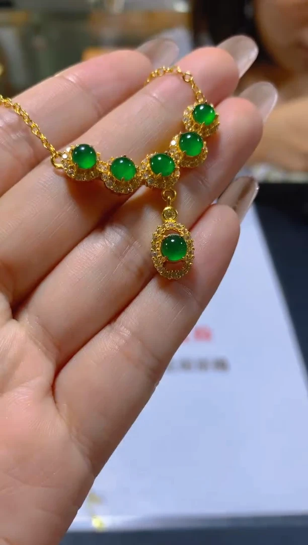 颈饰未镶嵌翡翠多样性发一