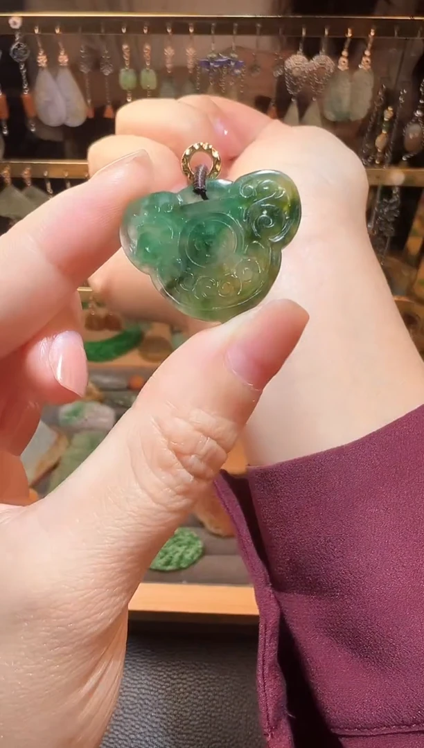 定制翡翠未镶嵌翡翠
