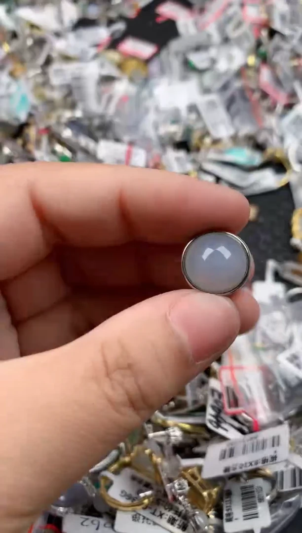 银S925镶嵌戒指翡翠888     1