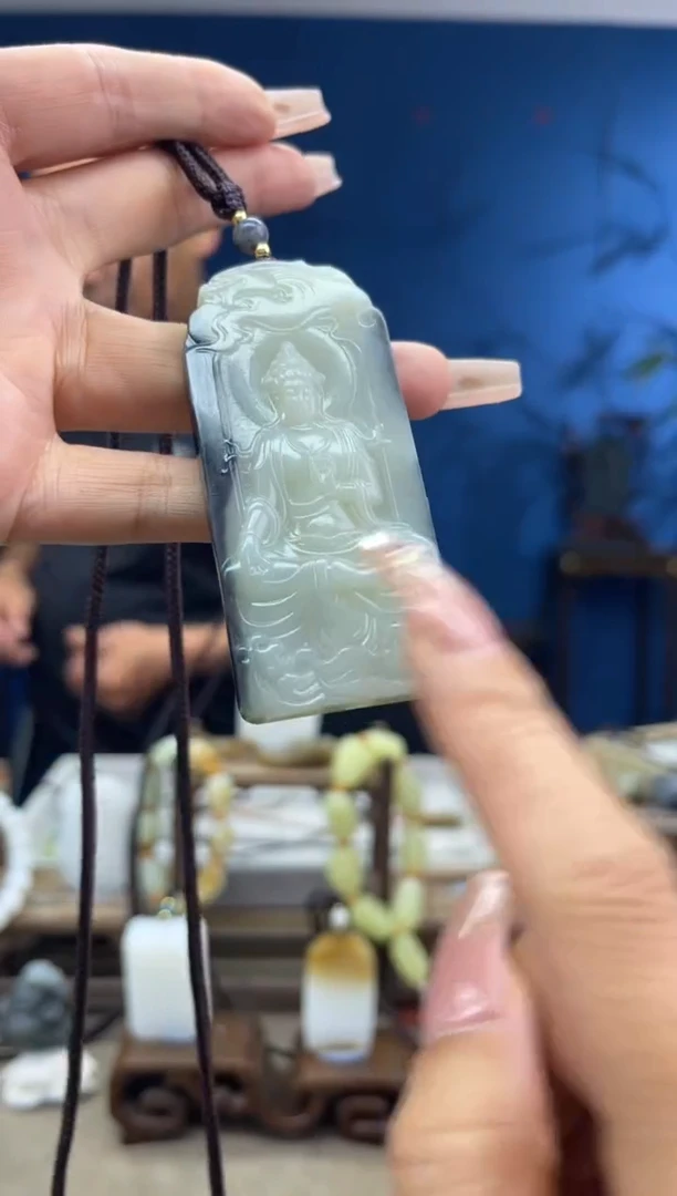 和田玉未镶嵌颈饰1