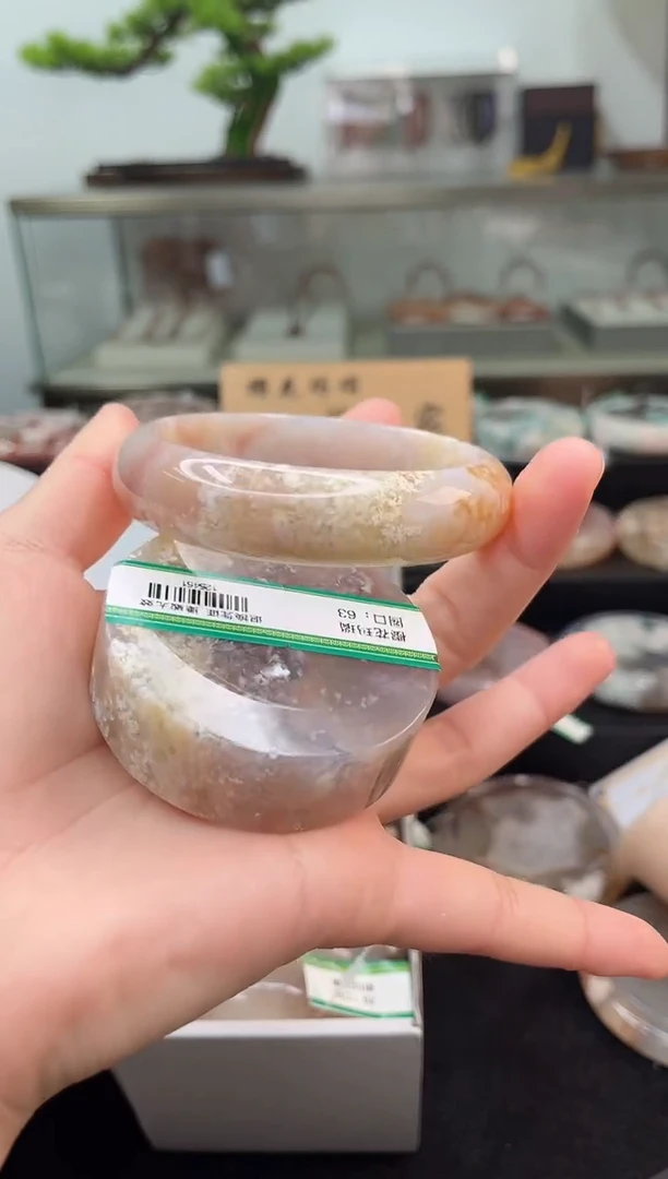 未镶嵌手镯石英质玉63圈口（赠品镯心）125451
