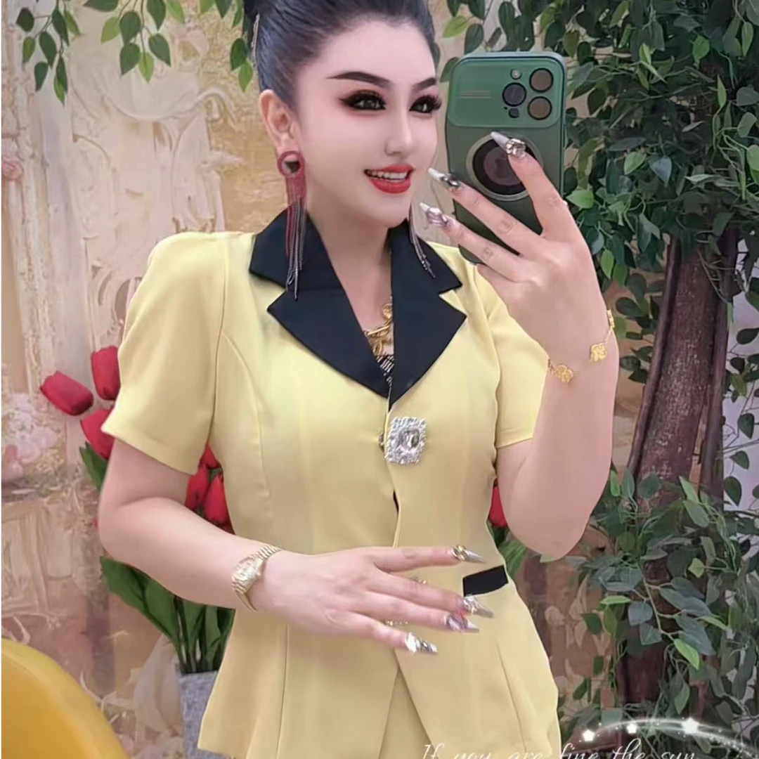 9696 减龄时尚修身显瘦外套+半身裙两件套