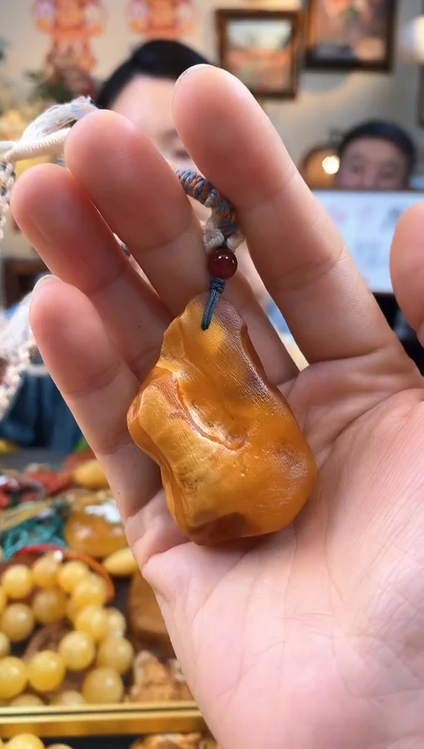 【闪购商品】琥珀颈饰未镶嵌吊坠