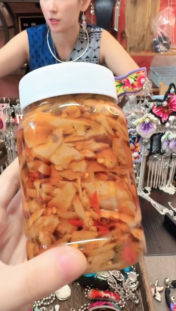 织绣一***欢云织谣民族风精美饰品   370