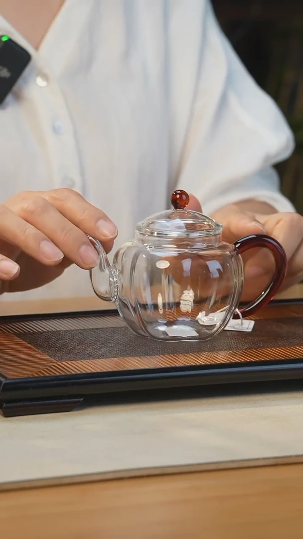 琥珀福瓜玻璃小茶壶