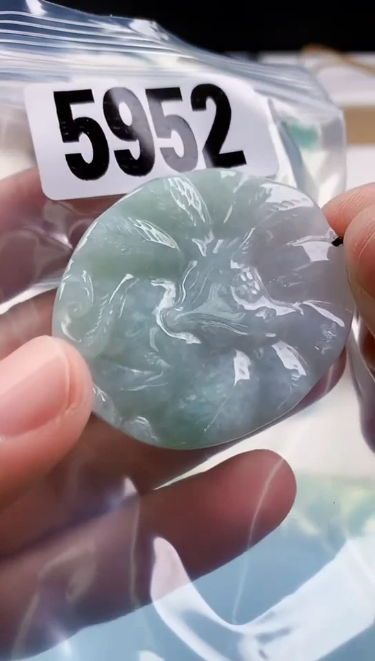 【闪购商品】翡翠挂件未镶嵌天然翡翠吊坠挂件