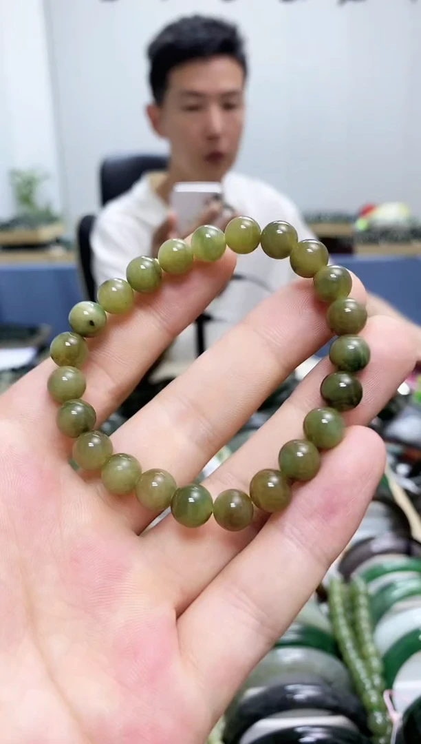 和田玉手镯未镶嵌8mm