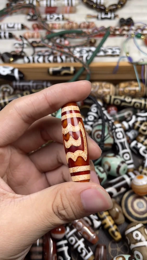 玛瑙/玉髓裸珠大鹏鸟图腾天珠48mm