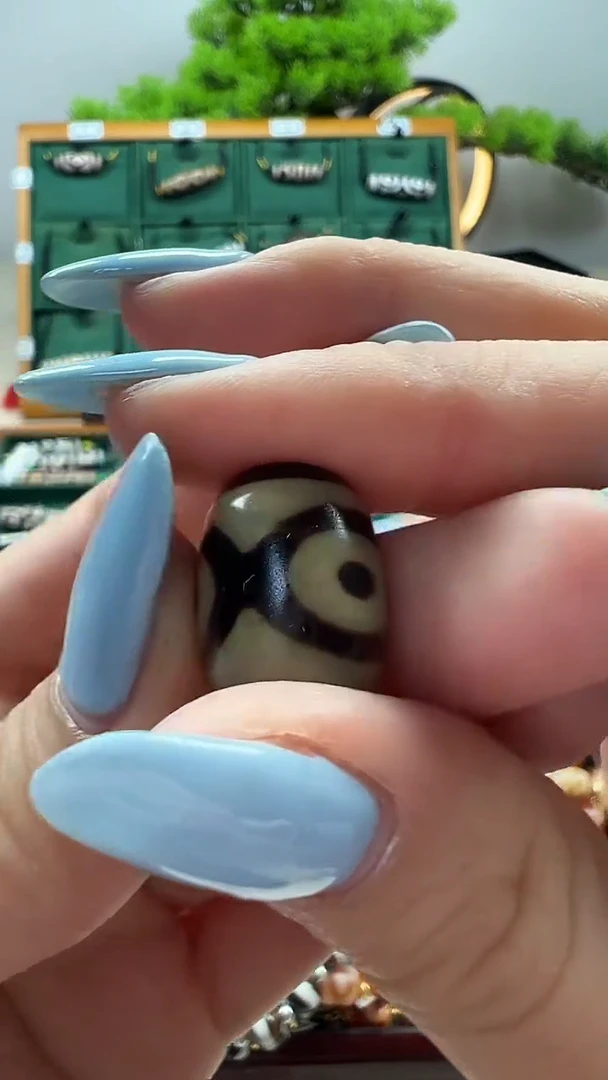 玛瑙/玉髓（覆膜）颈饰未镶嵌12.（微瑕随机发货）