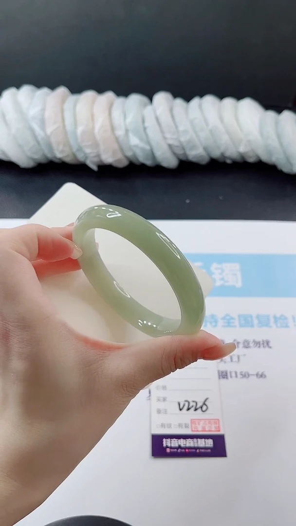 未镶嵌手镯石英质玉多样性发货V226-64