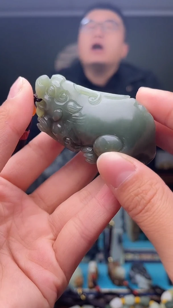 未镶嵌和田玉挂件1