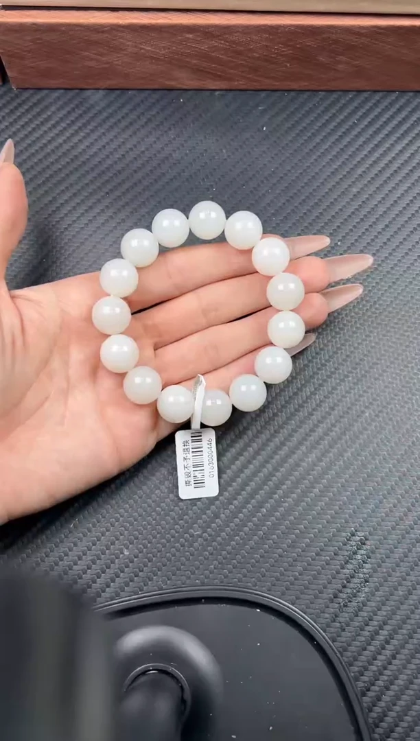 未镶嵌手串和田玉黑山微色差卡14