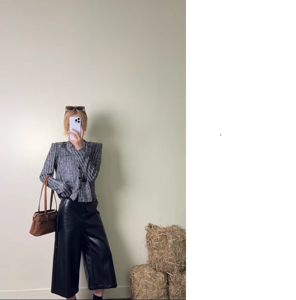 【搭配王者！！！ 八分皮裤】 专柜高品质显瘦直筒