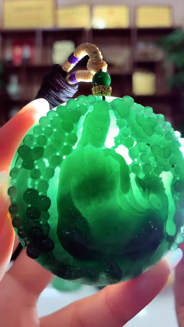 定制翡翠未镶嵌富***?天然翡翠（拍一发一）