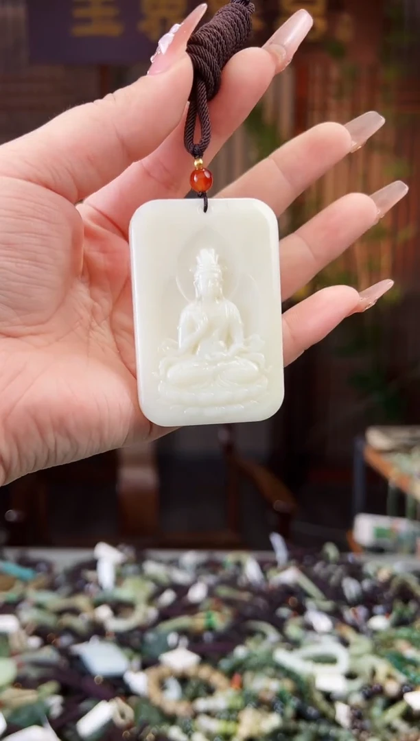 【闪购商品】和田玉颈饰未镶嵌 多样性发一