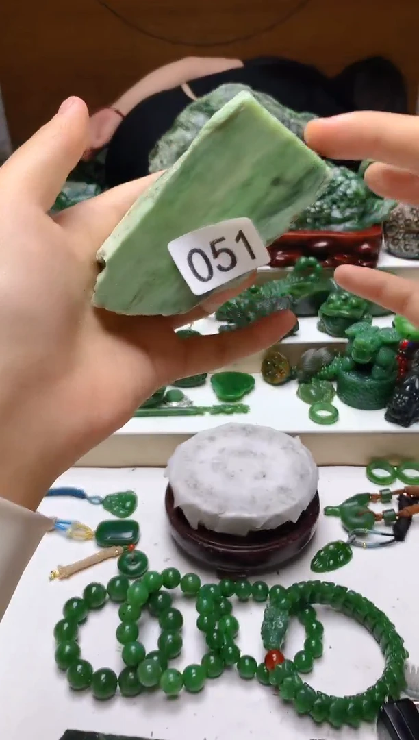 未镶嵌和田玉（碧玉）珠宝半成品51