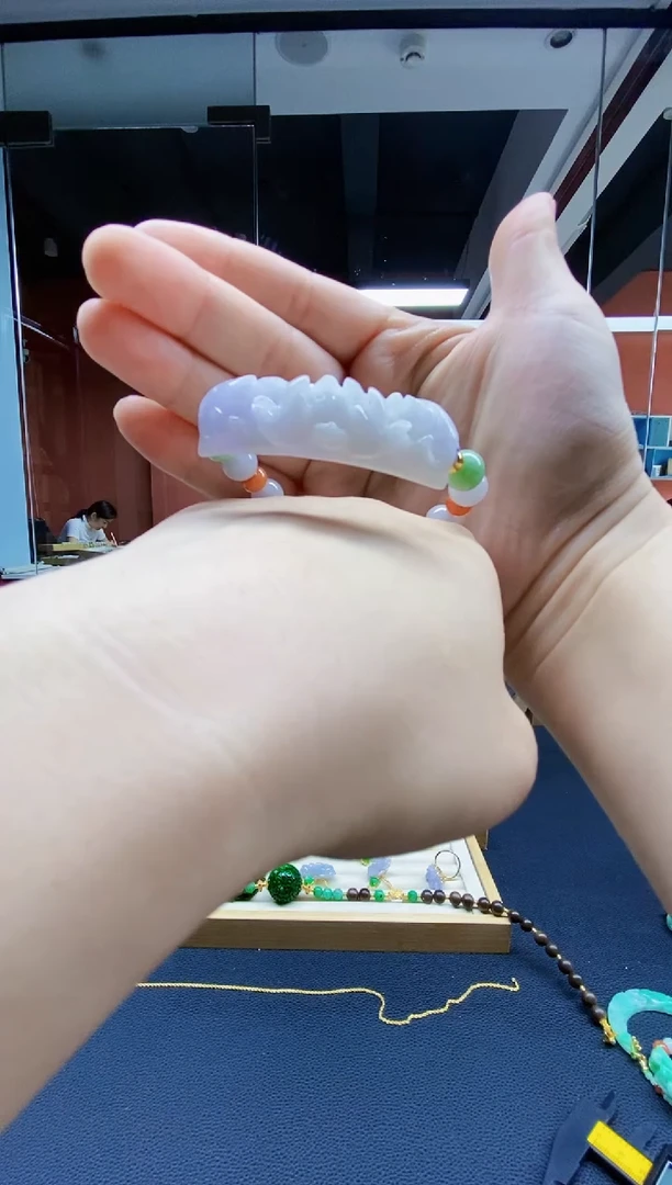 颈饰未镶嵌翡翠翡翠手牌