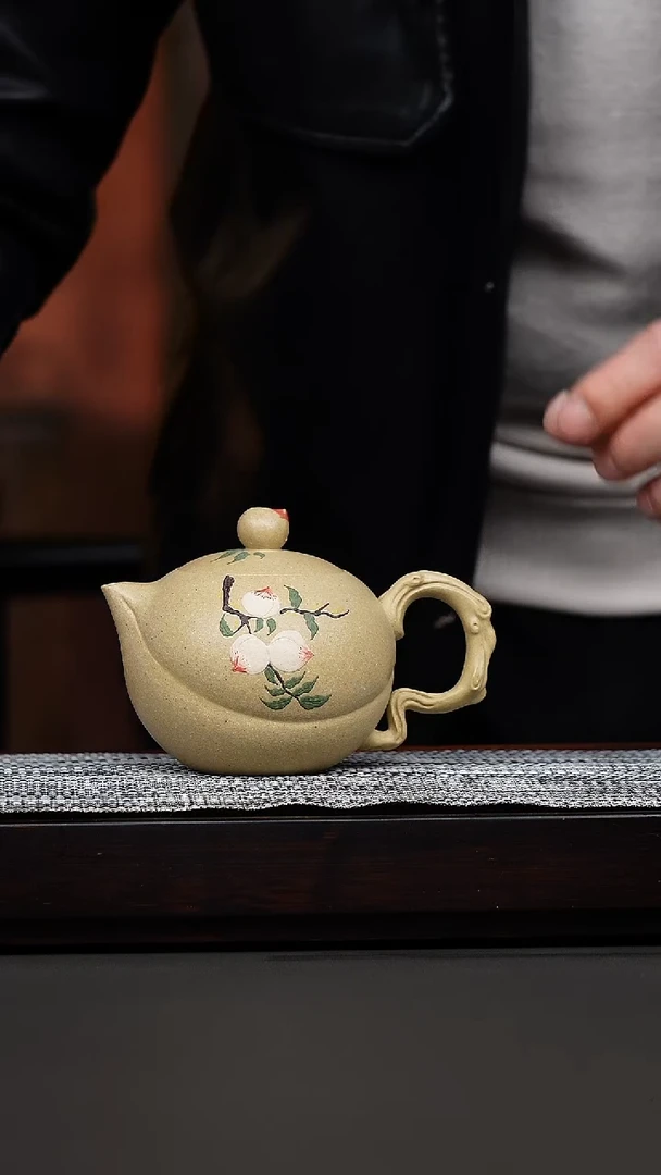 本山绿泥绘上合桃