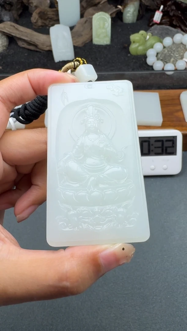 和田玉未镶嵌颈饰1