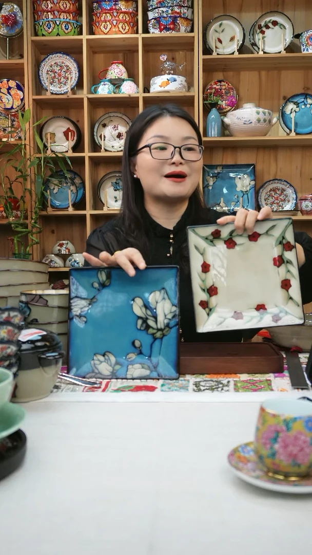 瓷片祝**乐小可高温陶瓷餐具一组四只小方盘颜色各两只
