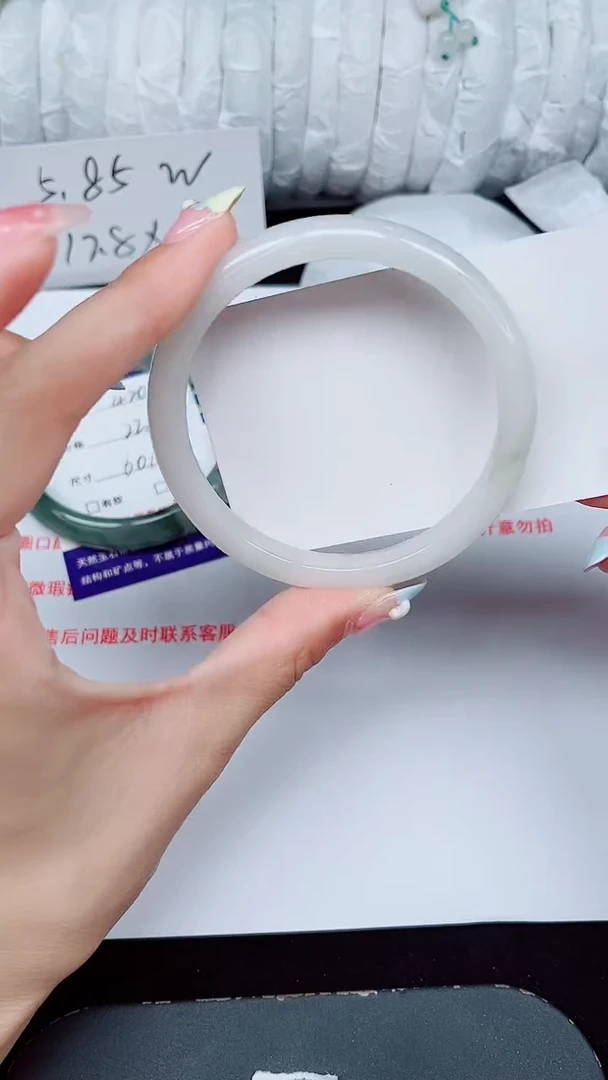 未镶嵌手镯石英质玉421-60/61