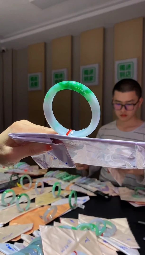 未镶嵌手镯翡翠-X123 圈口57 全款13万 定金2万