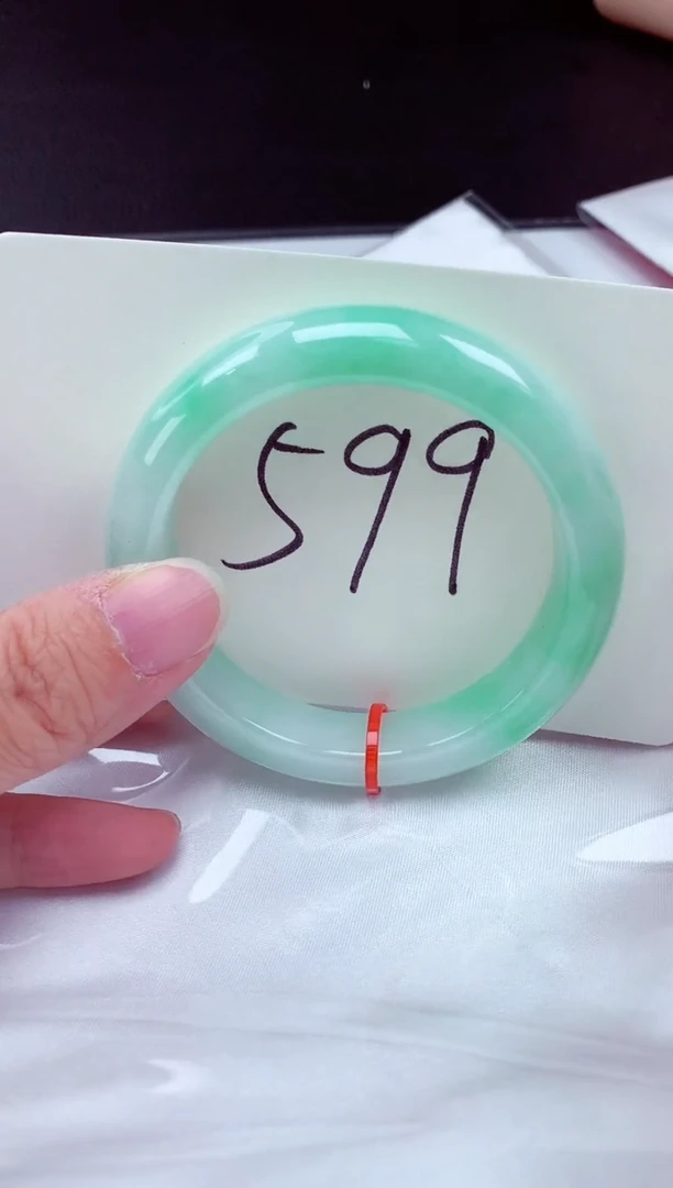 未镶嵌手镯翡翠翡翠手镯