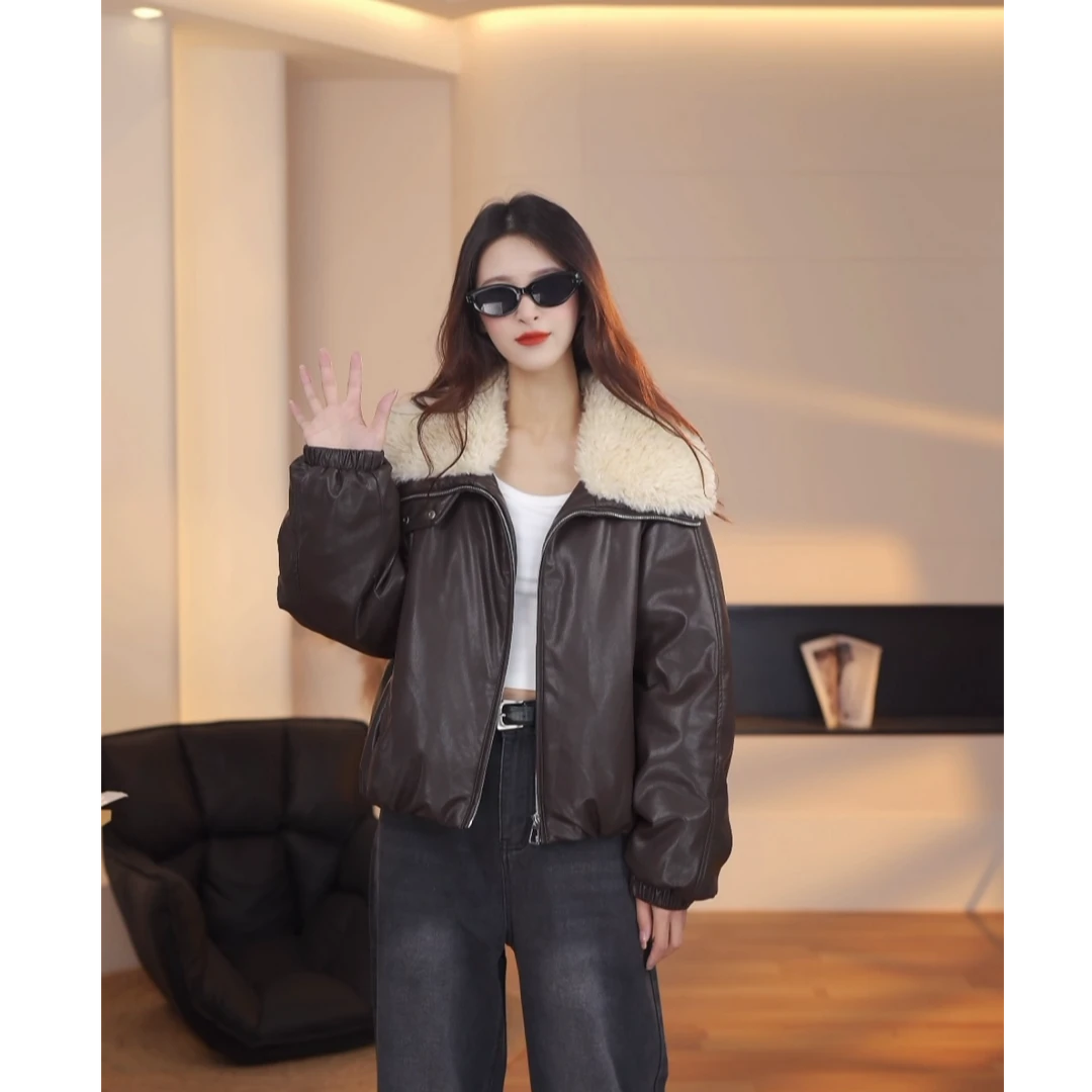 YAYA/鸭鸭秋冬百搭宽松时尚休闲拼接毛领皮衣羽绒服YE5B609541M