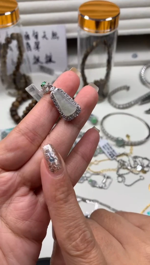 银S925镶嵌戒指翡翠吊坠