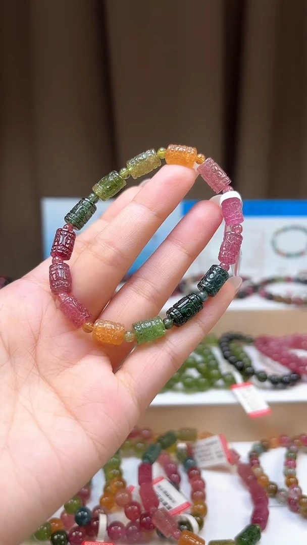 未镶嵌手串碧玺7*10mm手工雕刻巴西老料玻璃体艳丽色回纹桶珠单圈