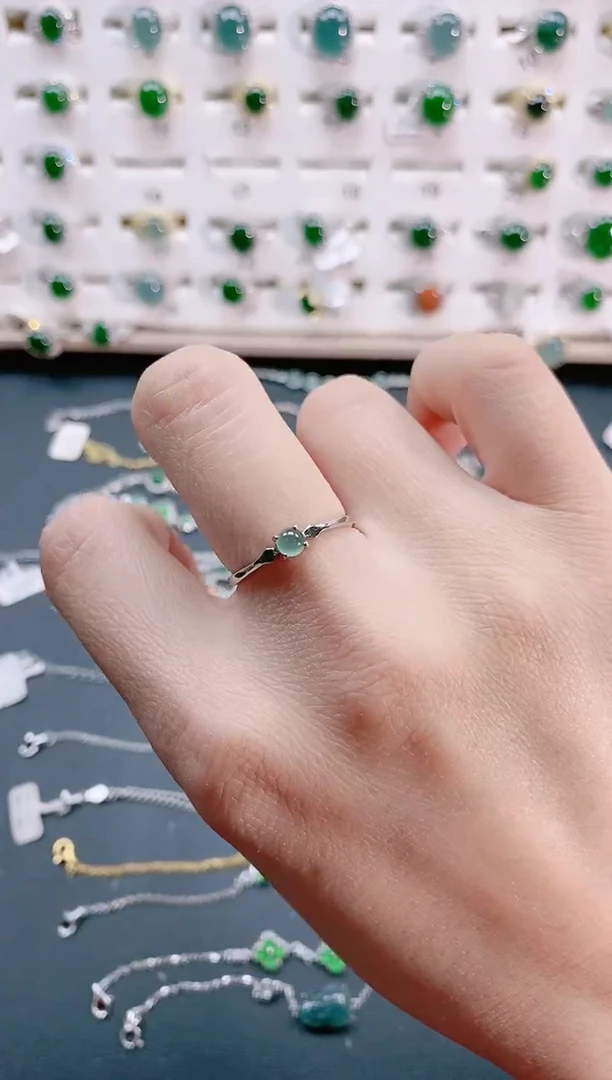 【闪购商品】翡翠戒指银S925镶嵌天然翡翠