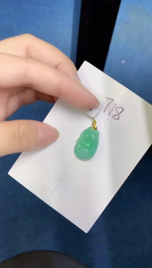 翡翠18K金镶嵌颈饰天然緬甸A貨翡翠