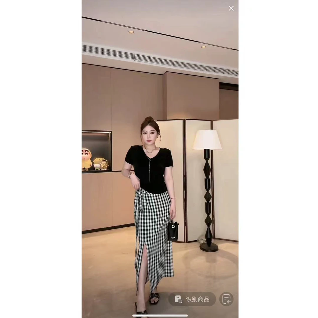 琪琪怪怪大码女装【摩登黑白格】法式侧开叉高腰格子半身裙D23887QD