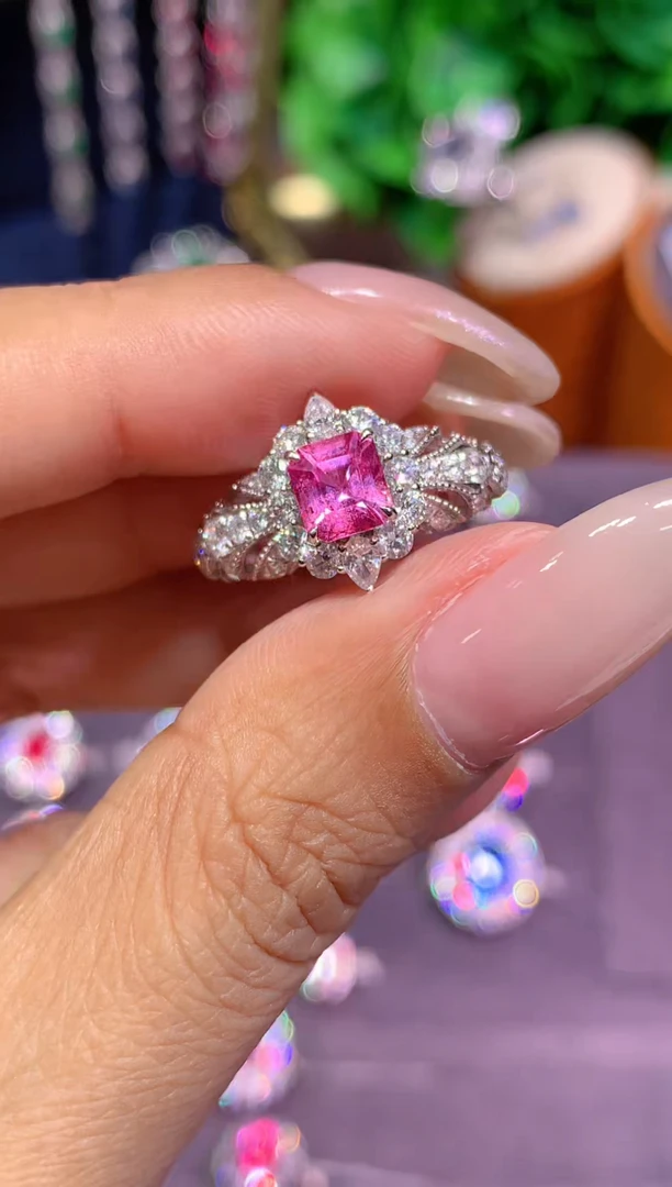 戒指彩色蓝宝石18K金镶嵌1.16ct