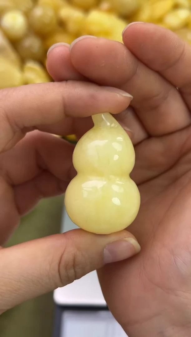 裸石琥珀未镶嵌琥珀蜜蜡吊坠